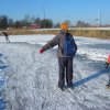 met geleende schaatsen ziet het er iets beter uit